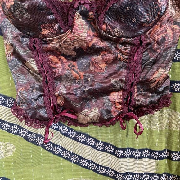 90s Frederick's of Hollywod Fairy Tapestry Corset/ Chiffon Shawl Set Size Small - Picture 10 of 16